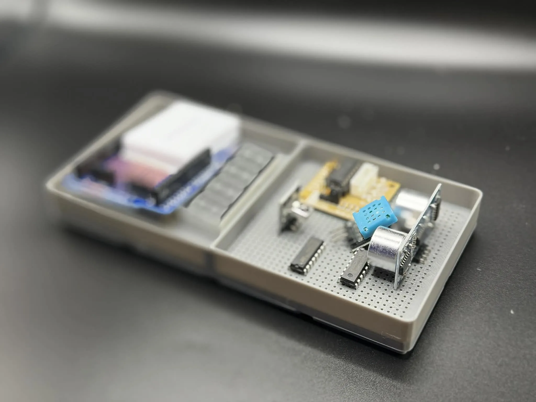 Gridfinity 4x2 IC Organizer Tray for Chips and Components