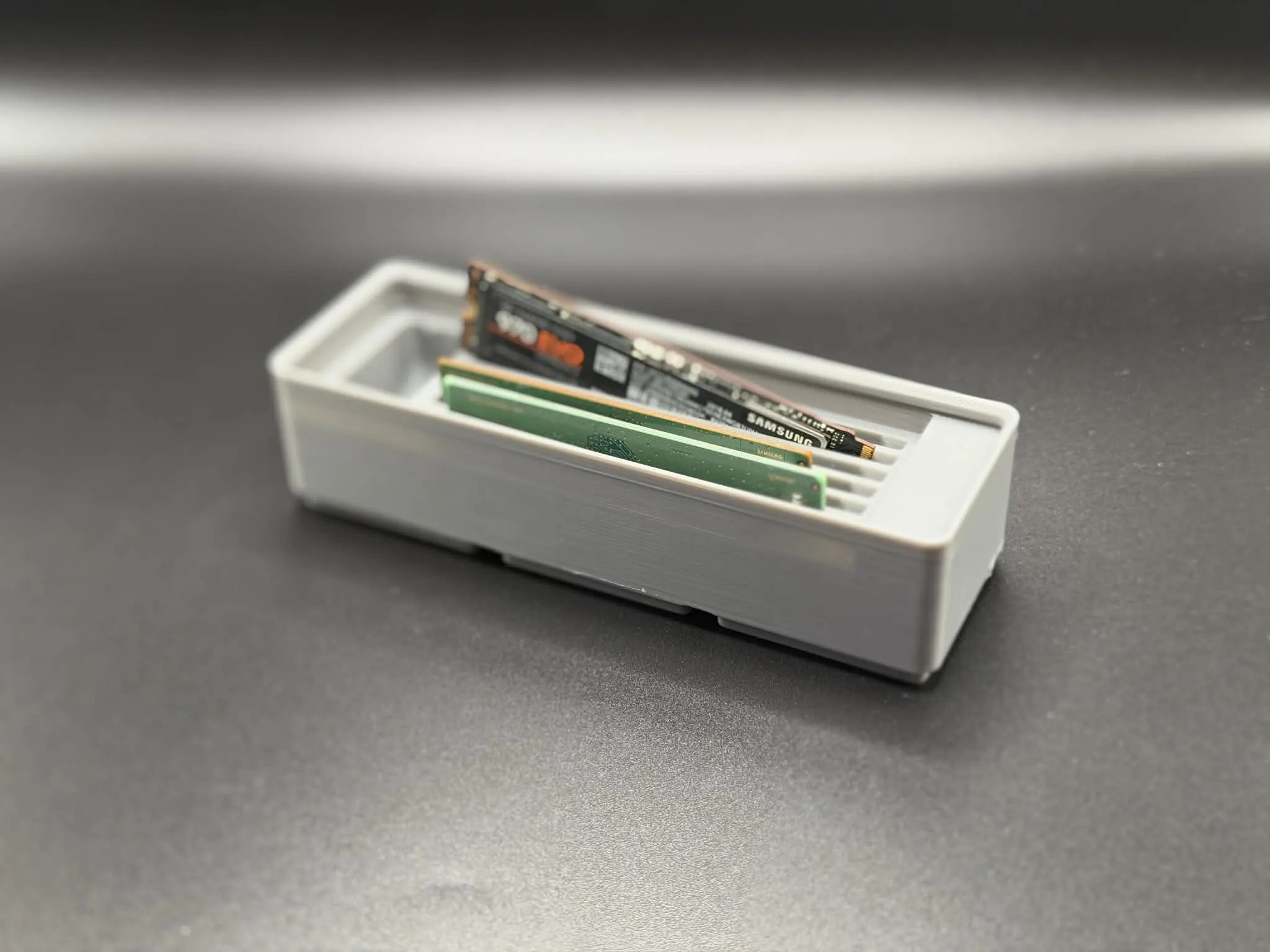 Gridfinity 3x1 NVMe and Laptop RAM Holder, Holds 6